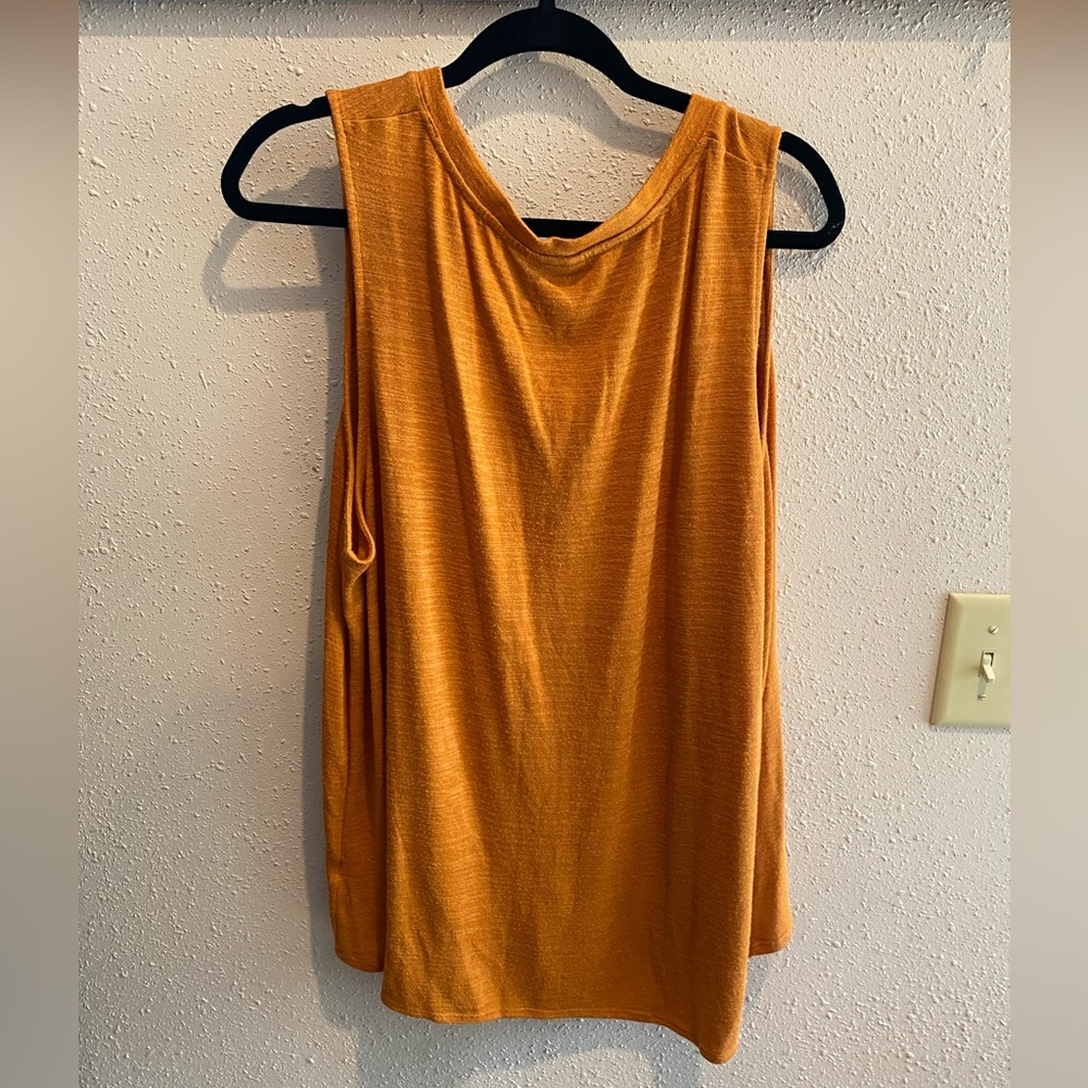Ava & Viv Button Down Tank 2X - Picture 3 of 3